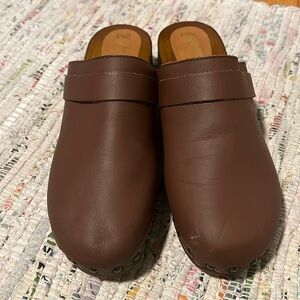 Seychelles Rich Brown Leather Clogs